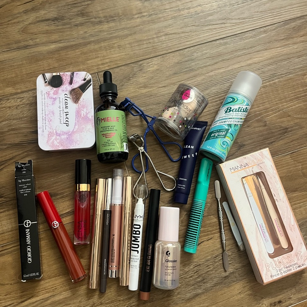 Random Beauty Bundle